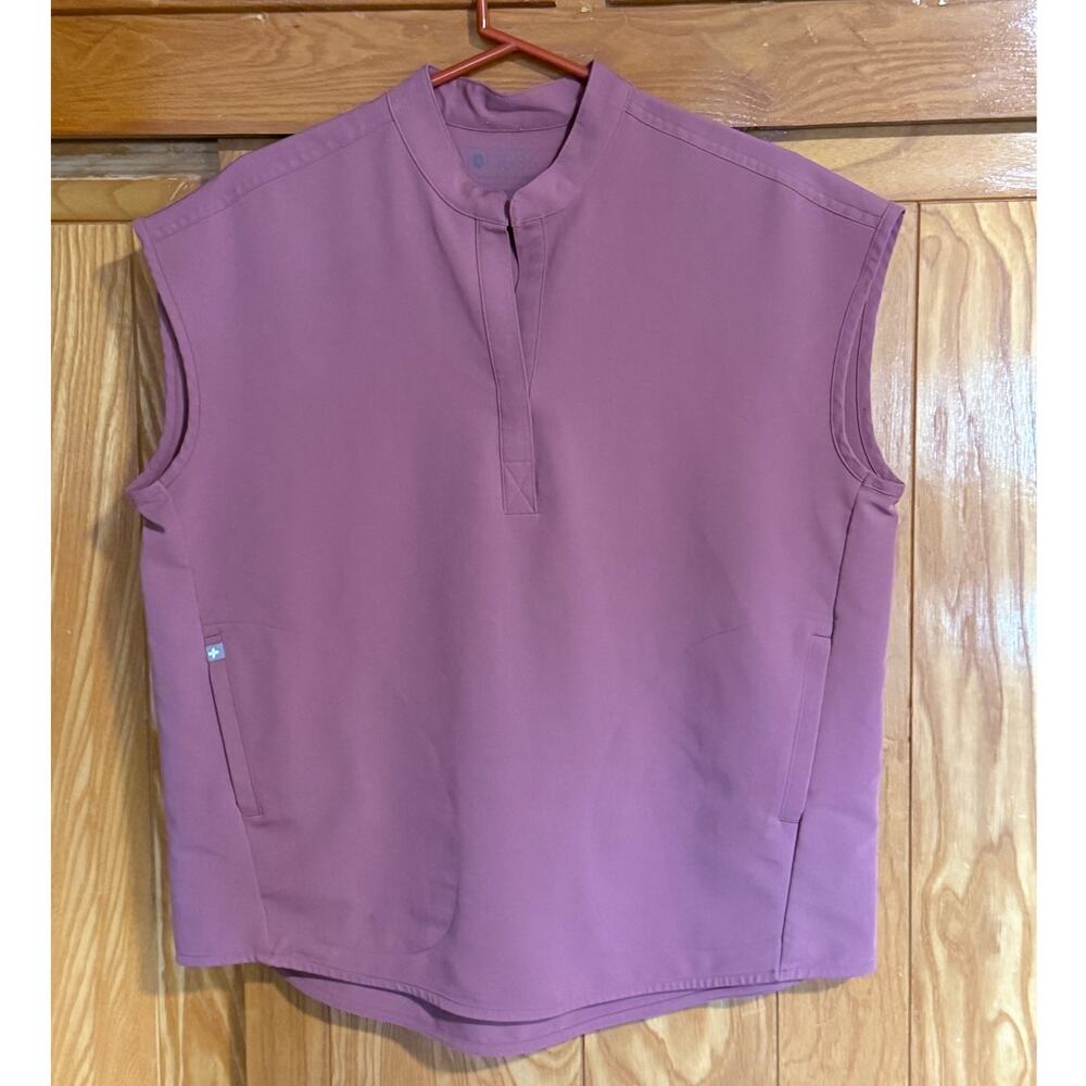 FIGS Rafaela Oversized Scrub Top in Mauve - Size S